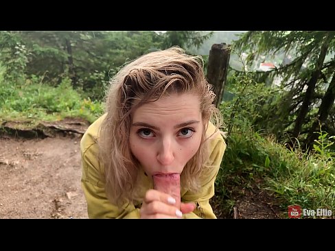 ❤️ Chica traga semen después de una mamada en público - Eva Elfi Porno ruso en es.fuxporn-com.ru ❌️